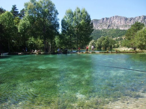 Gîte Gîte Le Chalet du Berger, en pleine nature au milieu des montagnes.